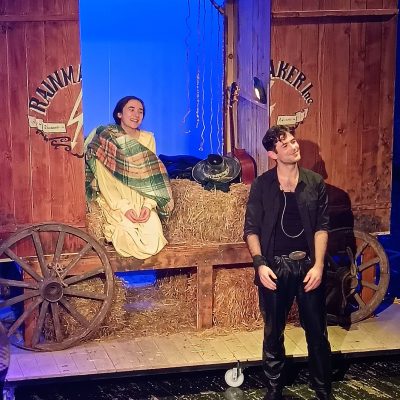 01 Omul care aduce ploaia_web