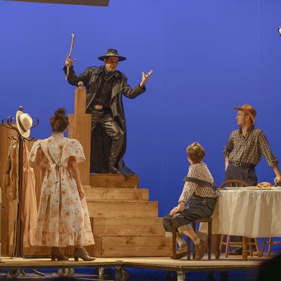 05 Omul care aduce ploaia_web